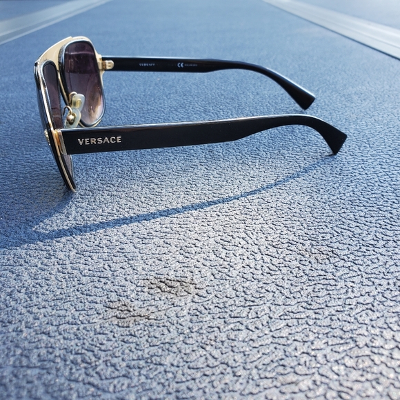 Versace Sunglasses - Picture 2 of 4
